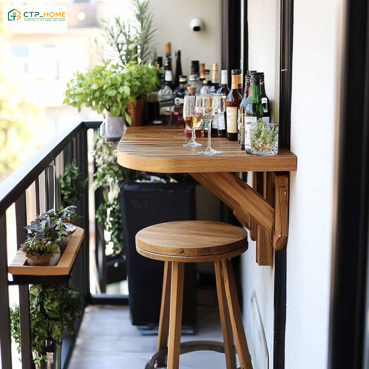 Trang trí ban công với quầy bar mini giúp đem đến trải nghiệm thư giãn tuyệt vời cho các thành viên