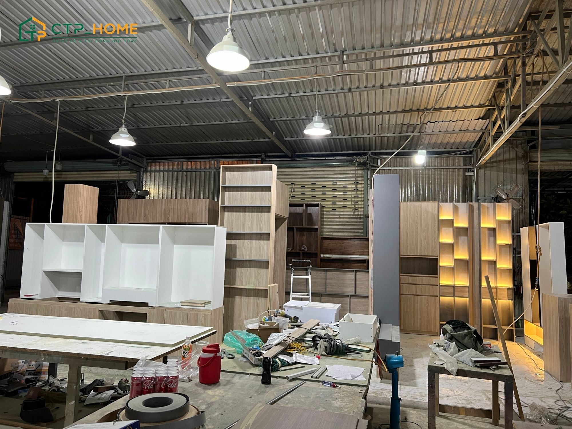 CTP Home có xưởng sản xuất trực tiếp giúp đảm bảo chất lượng và tiến độ lắp đặt