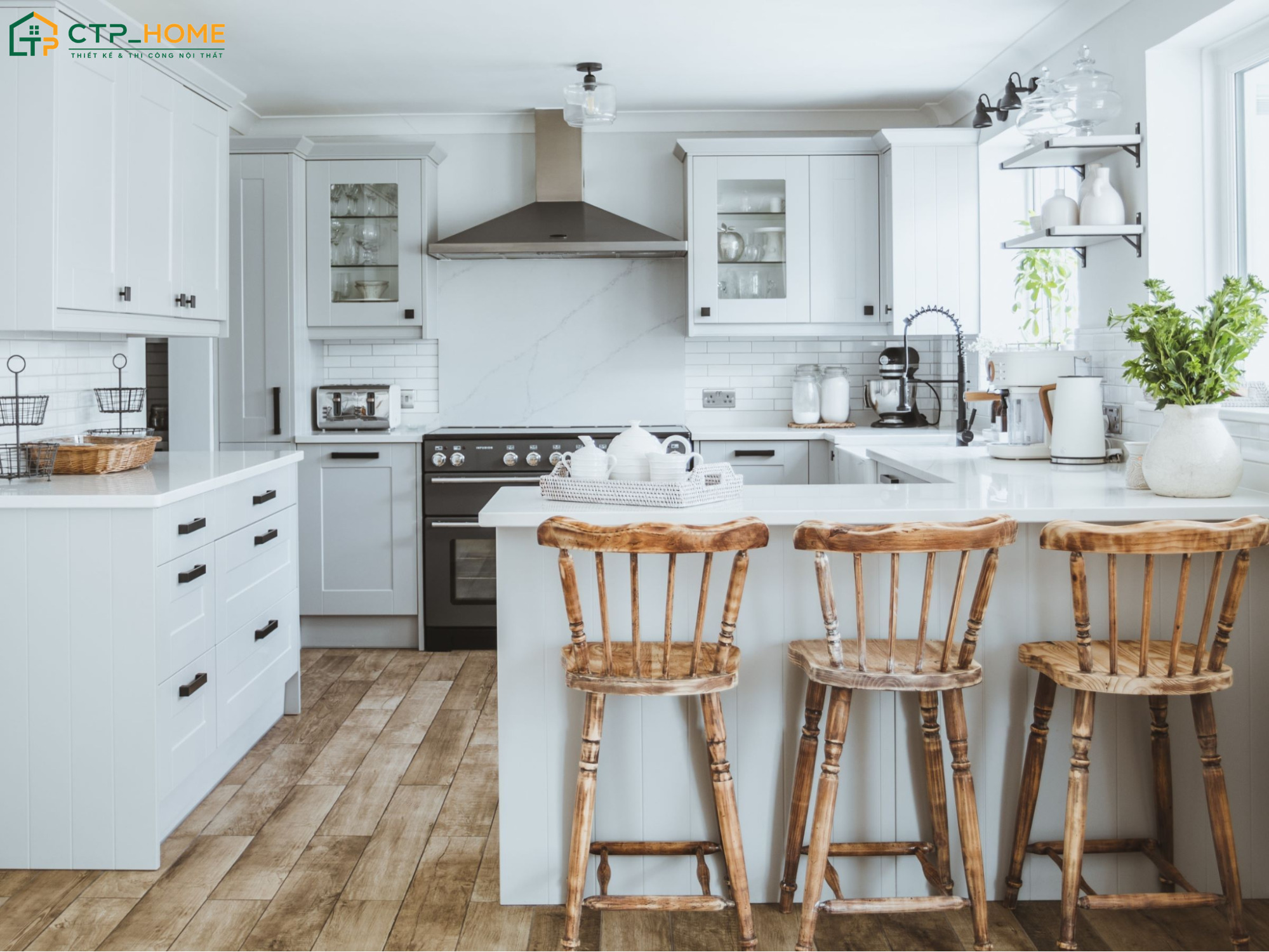 Phòng bếp chữ G nổi bật với phần mở rộng giúp tăng không gian nấu nướng và lưu trữ