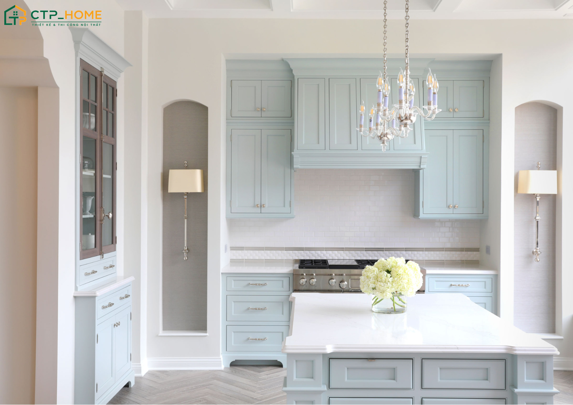 Không gian bếp dành cho gia chủ mệnh Thuỷ với tone màu xanh nhẹ nhàng nhưng không kém phần tinh tế