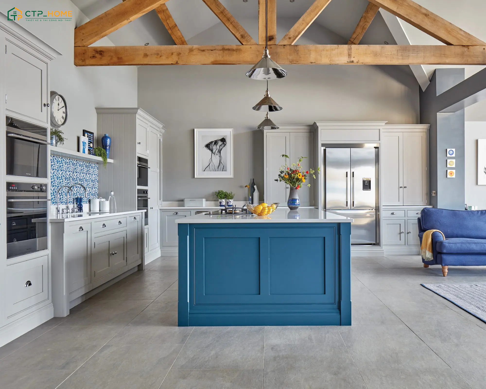 Có thể sử dụng các đồ decor bếp nhà cấp 4 đơn giản nhưng mang đến hiệu quả cao như rèm cửa hoặc cây xanh