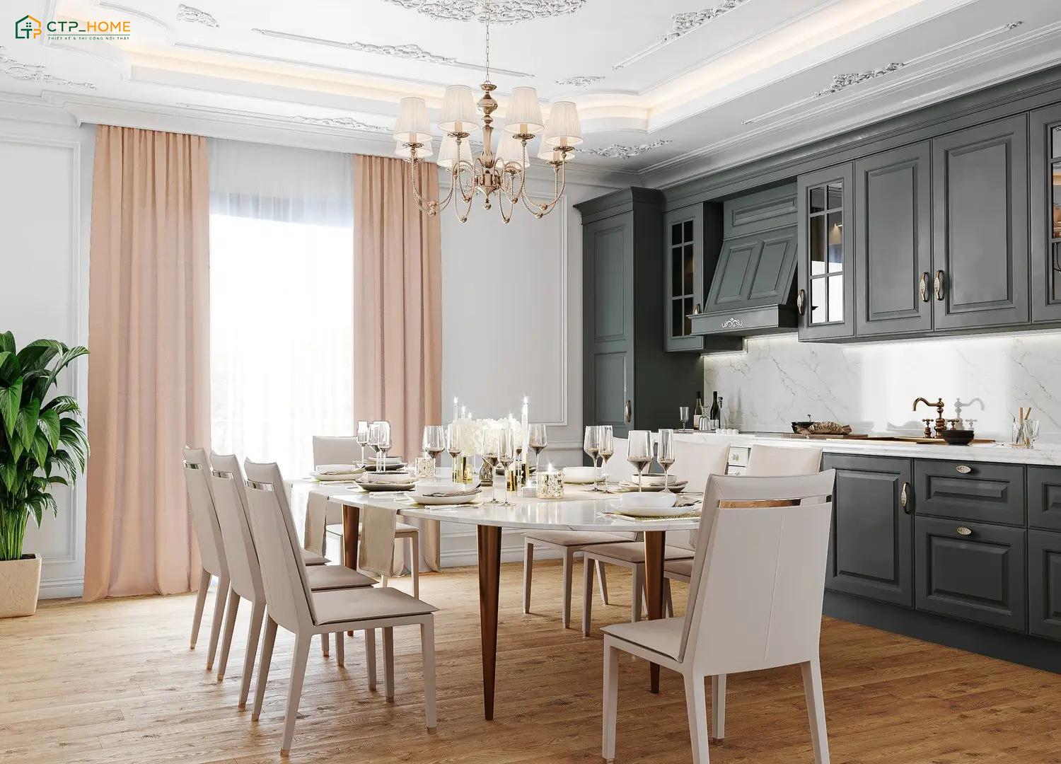 Mẫu trang trí nhà bếp đẹp phong cách tân cổ điển thường sẽ sử dụng đèn chùm pha lê để tạo điểm nhấn thẩm mỹ