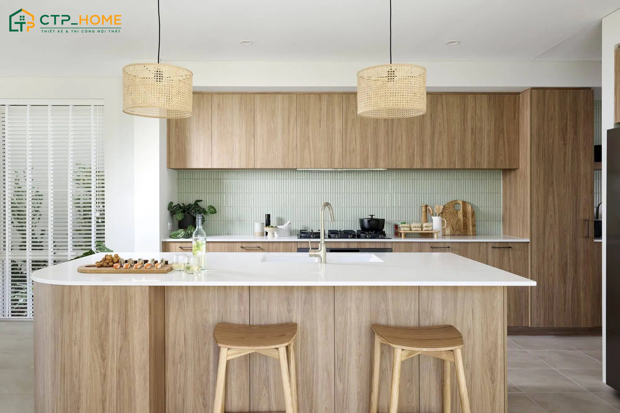 Mẫu nhà bếp nhỏ đẹp phong cách Japandi mang vẻ đẹp tối giản nhưng vẫn đáp ứng đầy đủ nhu cầu sử dụng