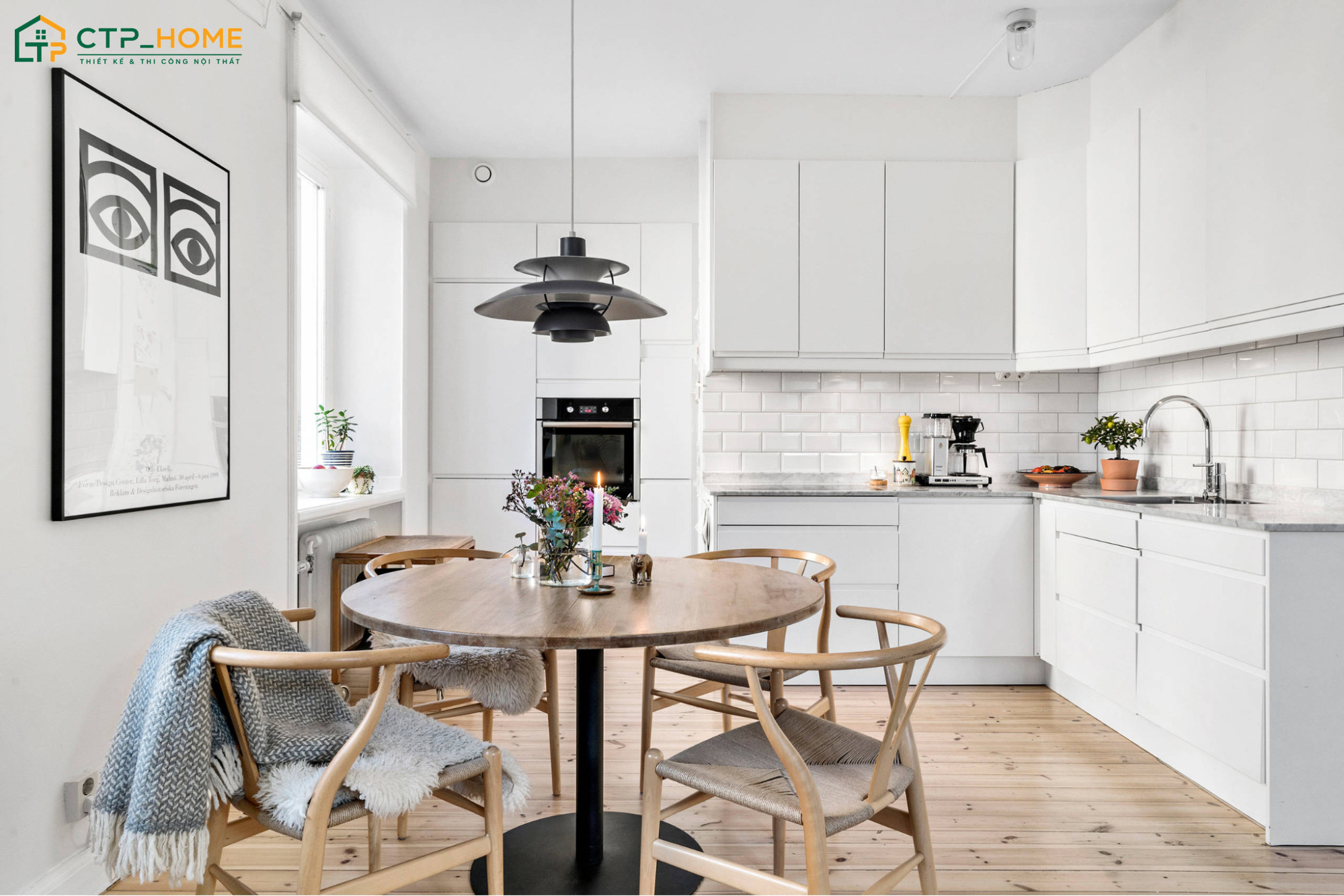 Mẫu decor phòng ăn nhỏ đẹp thường sẽ ưu tiên thiết kế theo phong cách hiện đại hoặc tối giản
