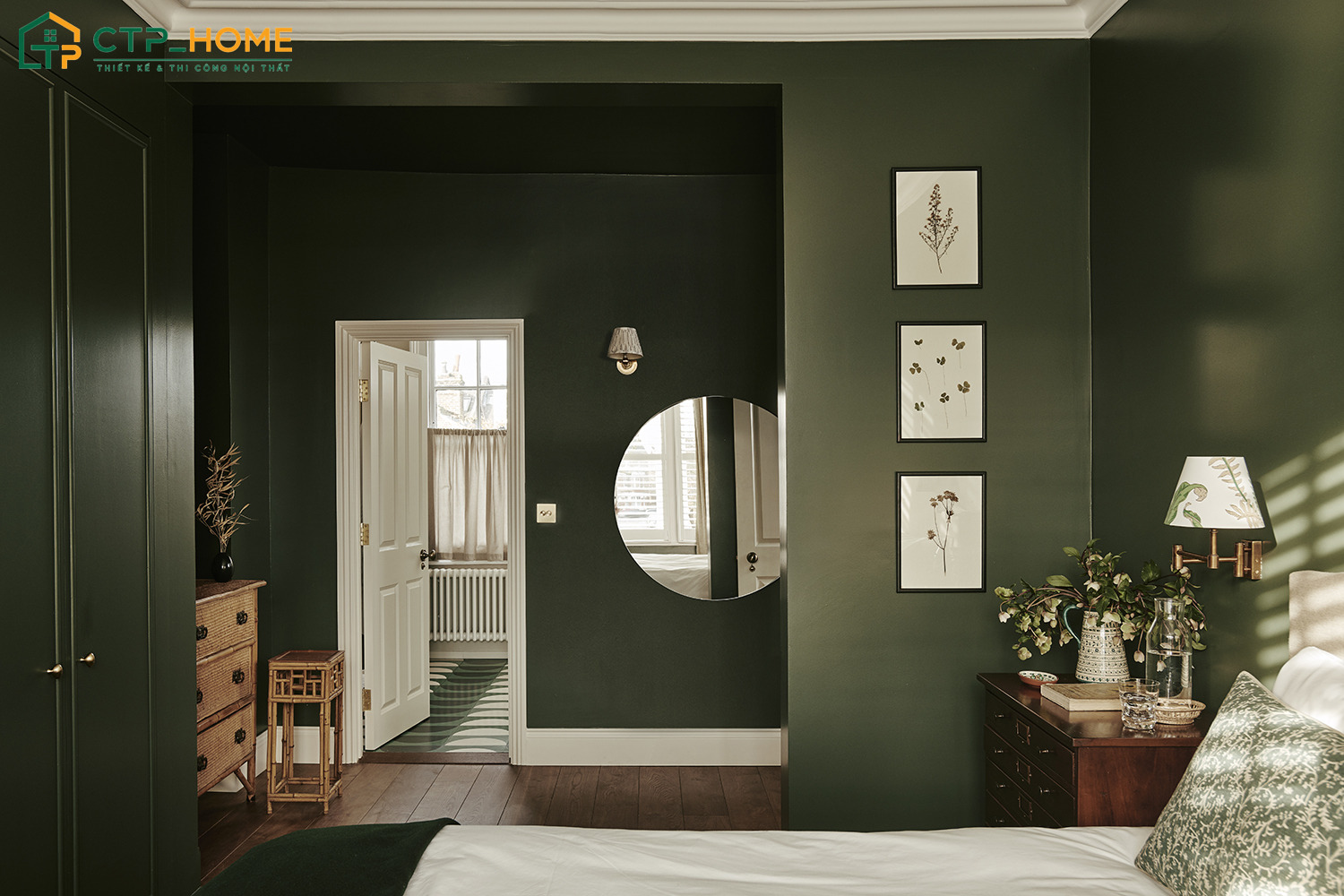 Mẫu thiết kế phòng ngủ màu xanh rêu với vẻ đẹp trầm ấm sẽ giúp không gian trở nên gần gũi hơn