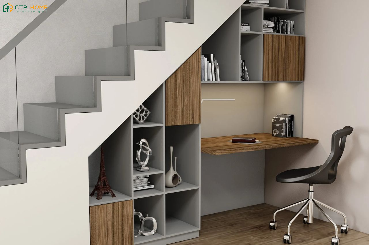 Setup phòng làm việc dưới gầm cầu thang với kệ lưu trữ thông minh giúp tận dụng hiệu quả không gian trống